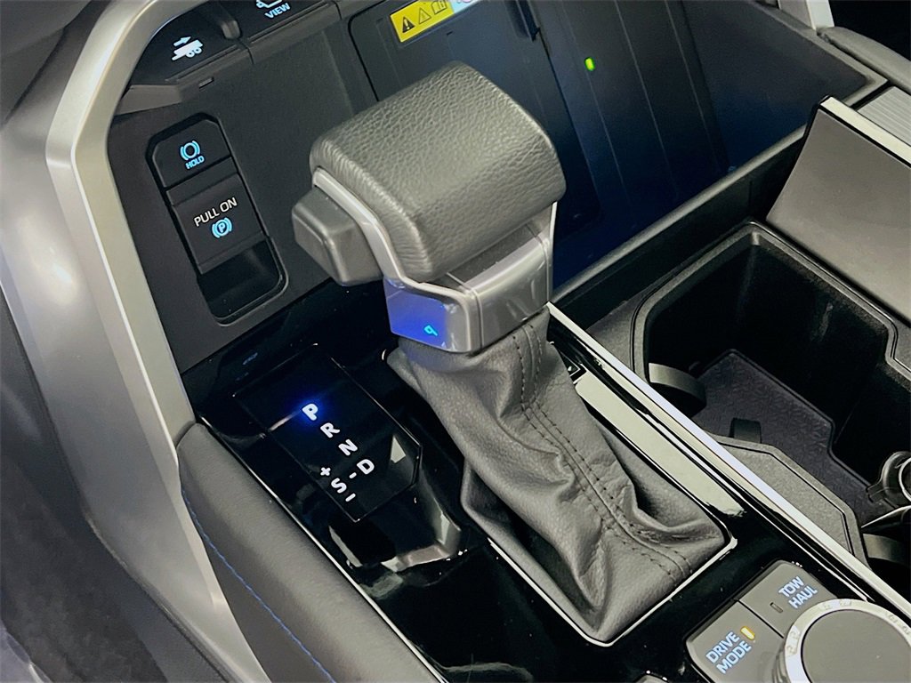 Used 2023 Toyota Tundra Platinum image 16