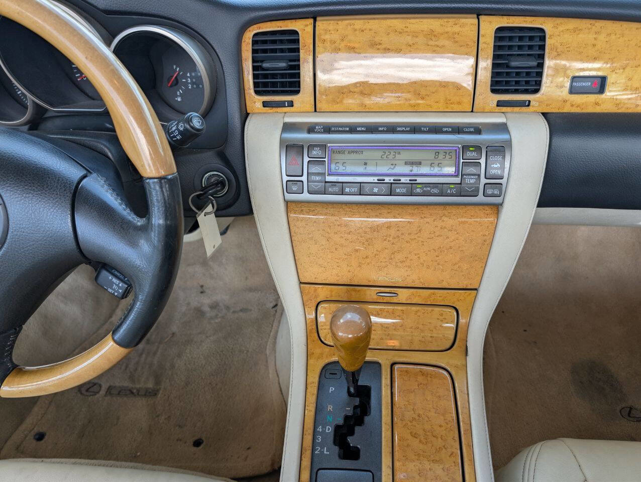 Used 2005 Lexus SC 430 Convertible image 21