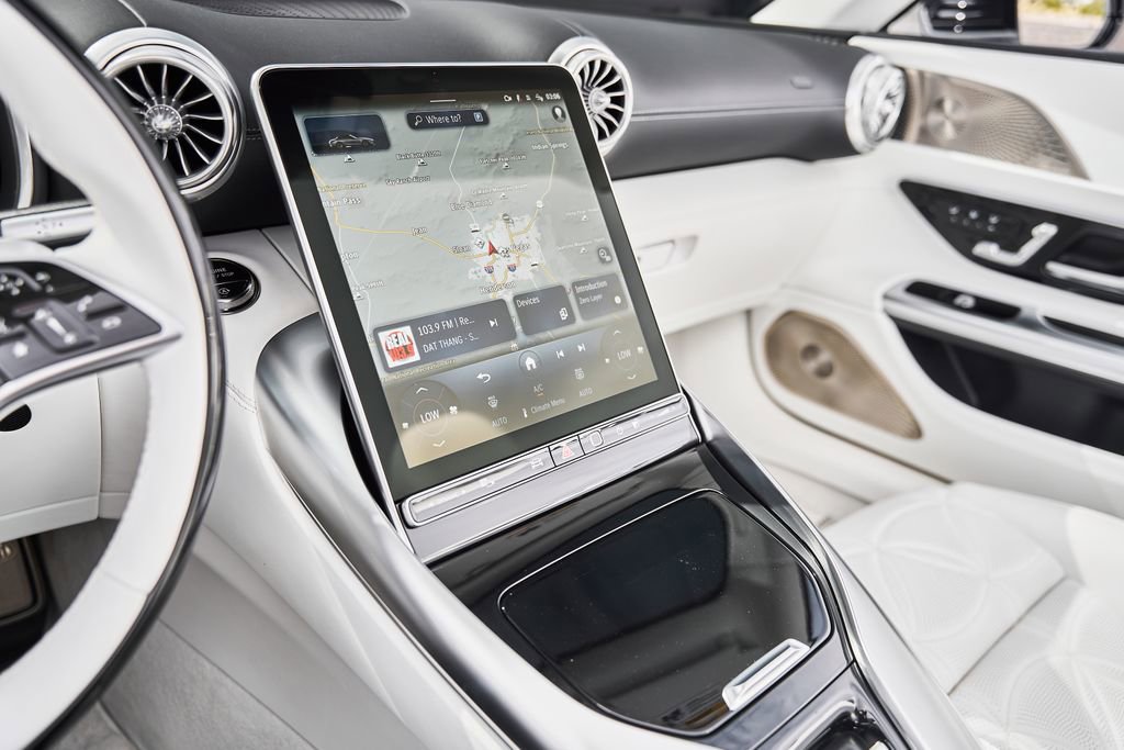 Used 2026 Mercedes-Benz Maybach SL 680 image 48