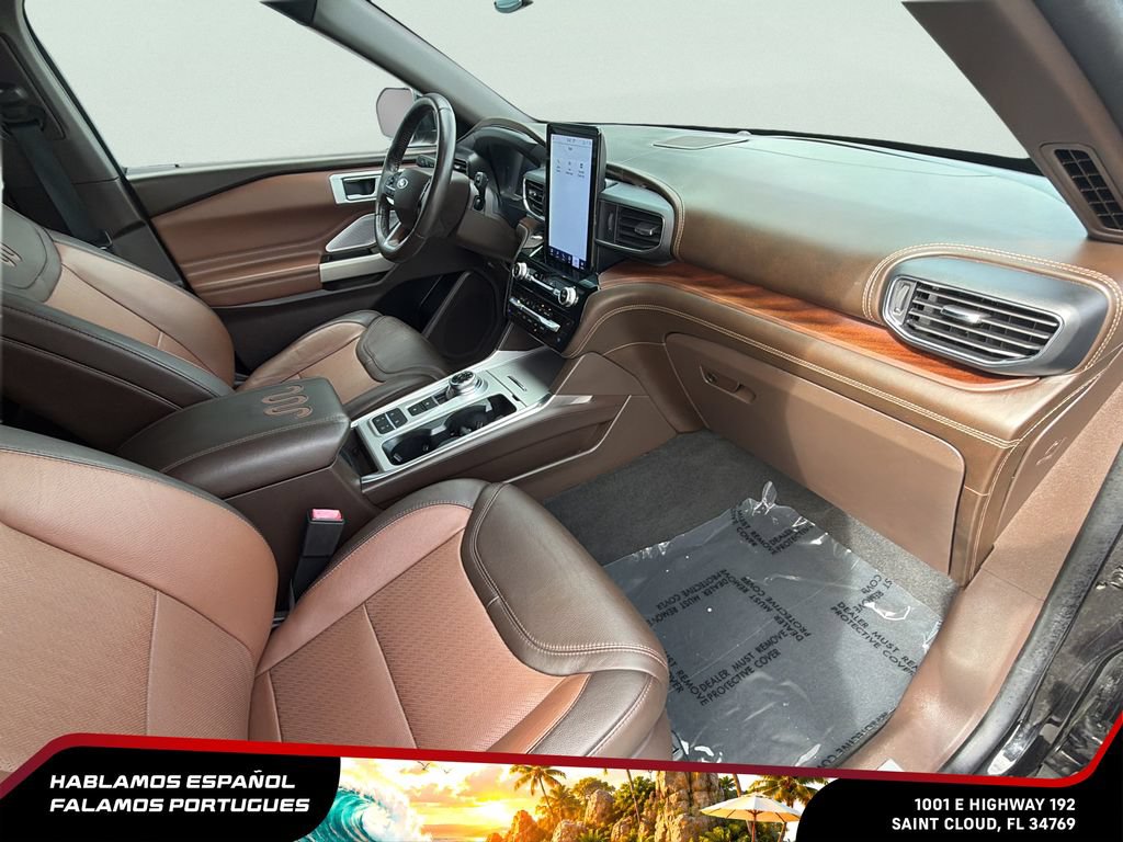 Used 2023 Ford Explorer King Ranch w/ Technology Package RWD image 32