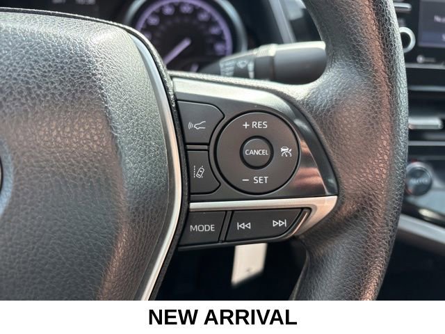 Used 2023 Toyota Camry LE image 9