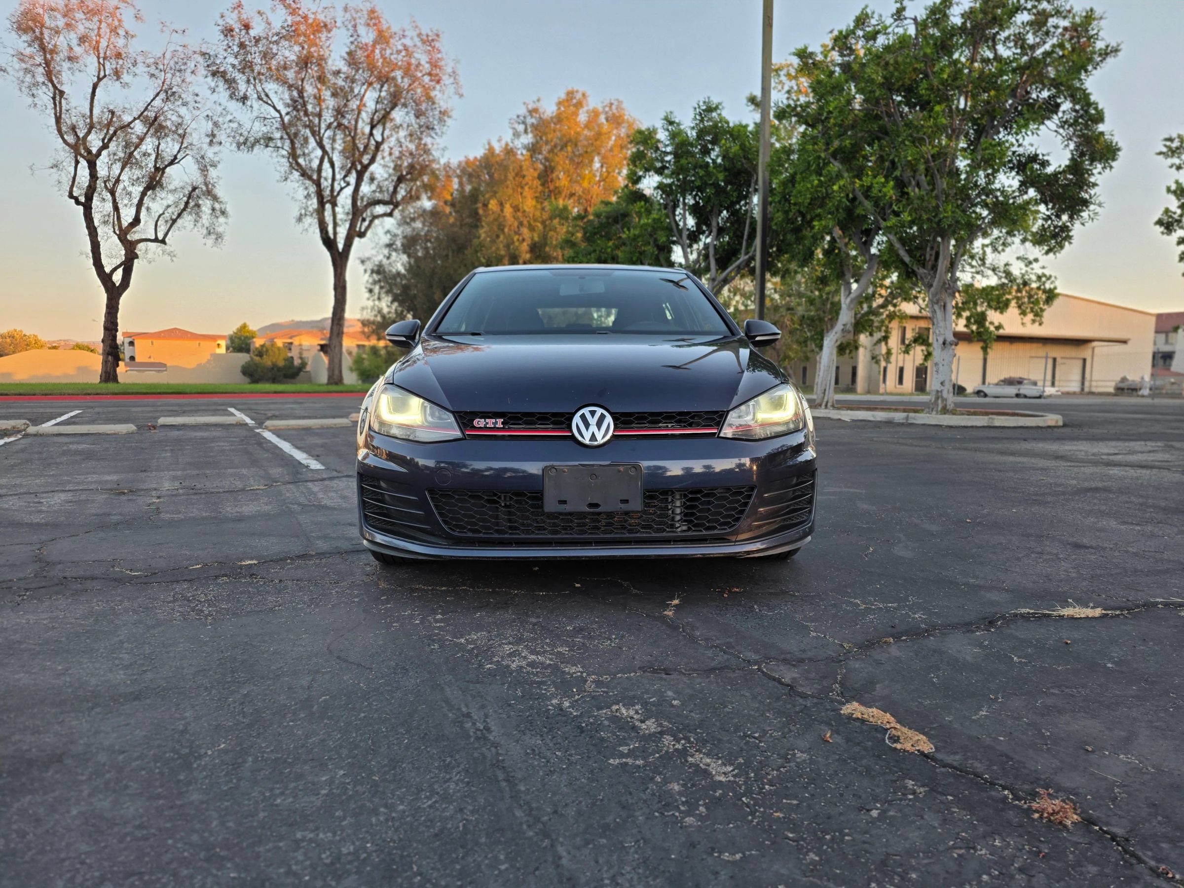 Used 2017 Volkswagen GTI Sport FWD image 2