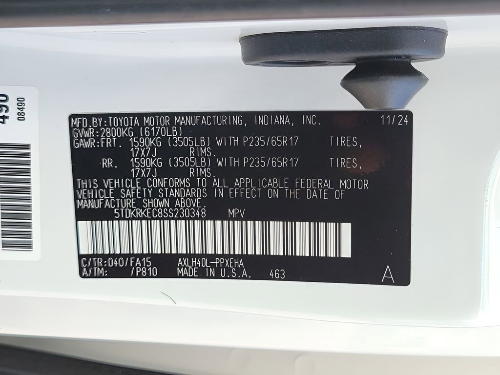 Used 2025 Toyota Sienna LE image 26
