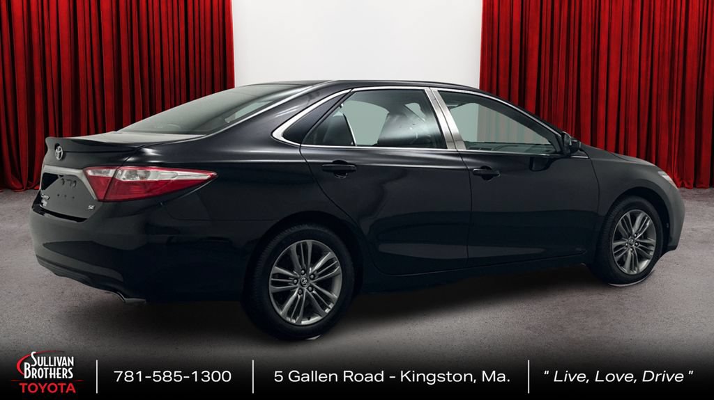 Used 2016 Toyota Camry SE w/ Moonroof Package FWD image 5