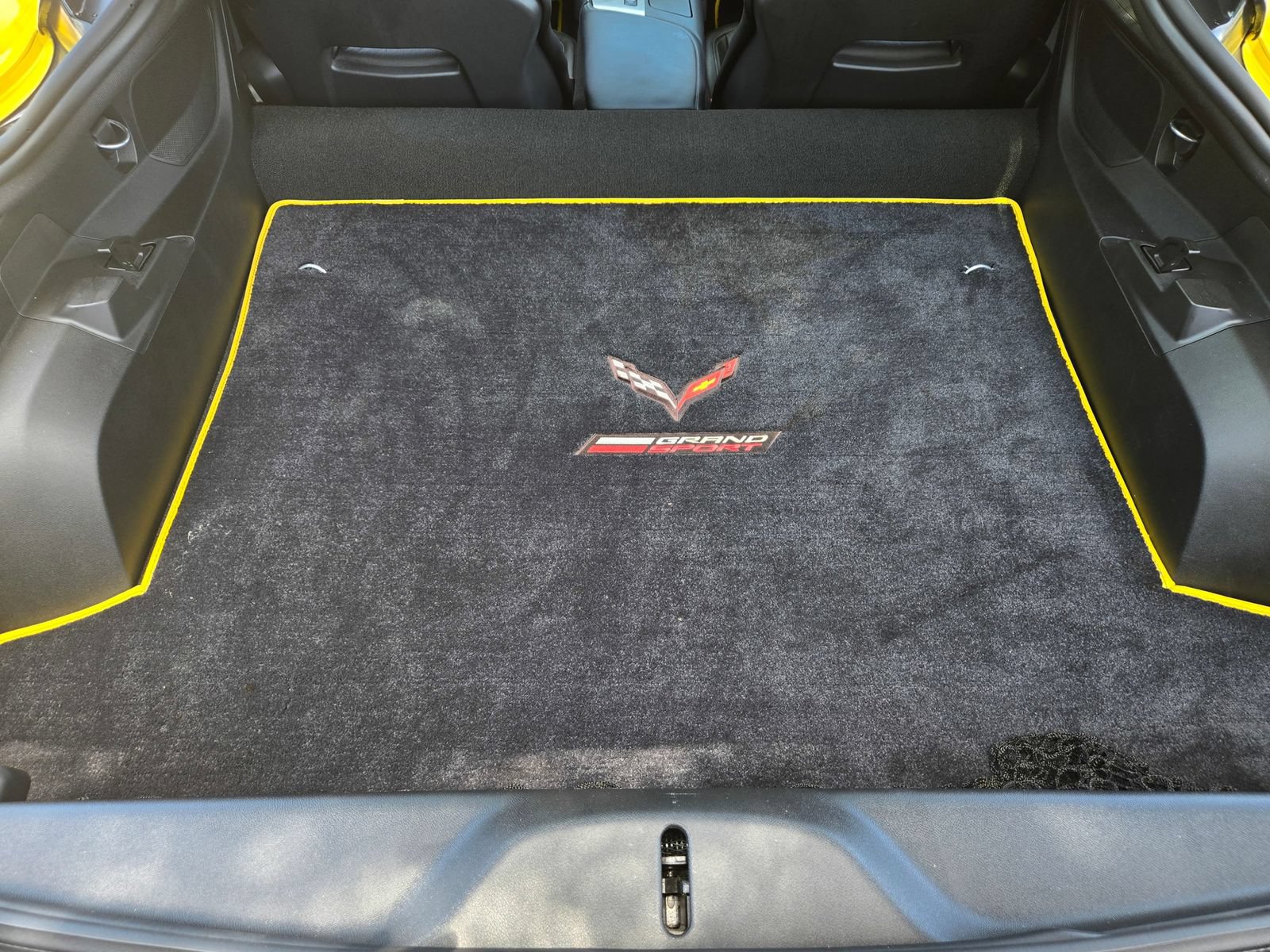 Used 2019 Chevrolet Corvette Grand Sport RWD image 27