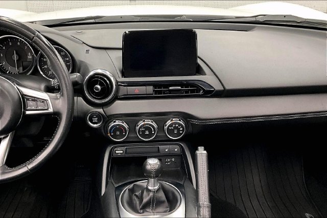 Used 2021 MAZDA MX-5 Miata RF Grand Touring RWD image 7
