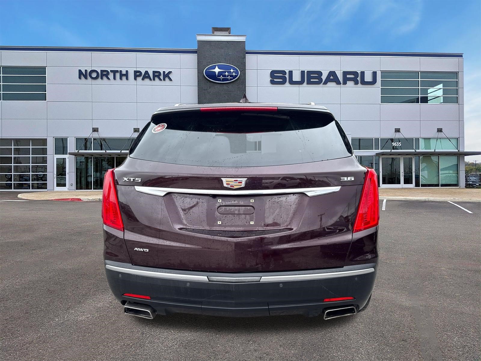 Used 2018 Cadillac XT5 Luxury AWD/4WD image 4
