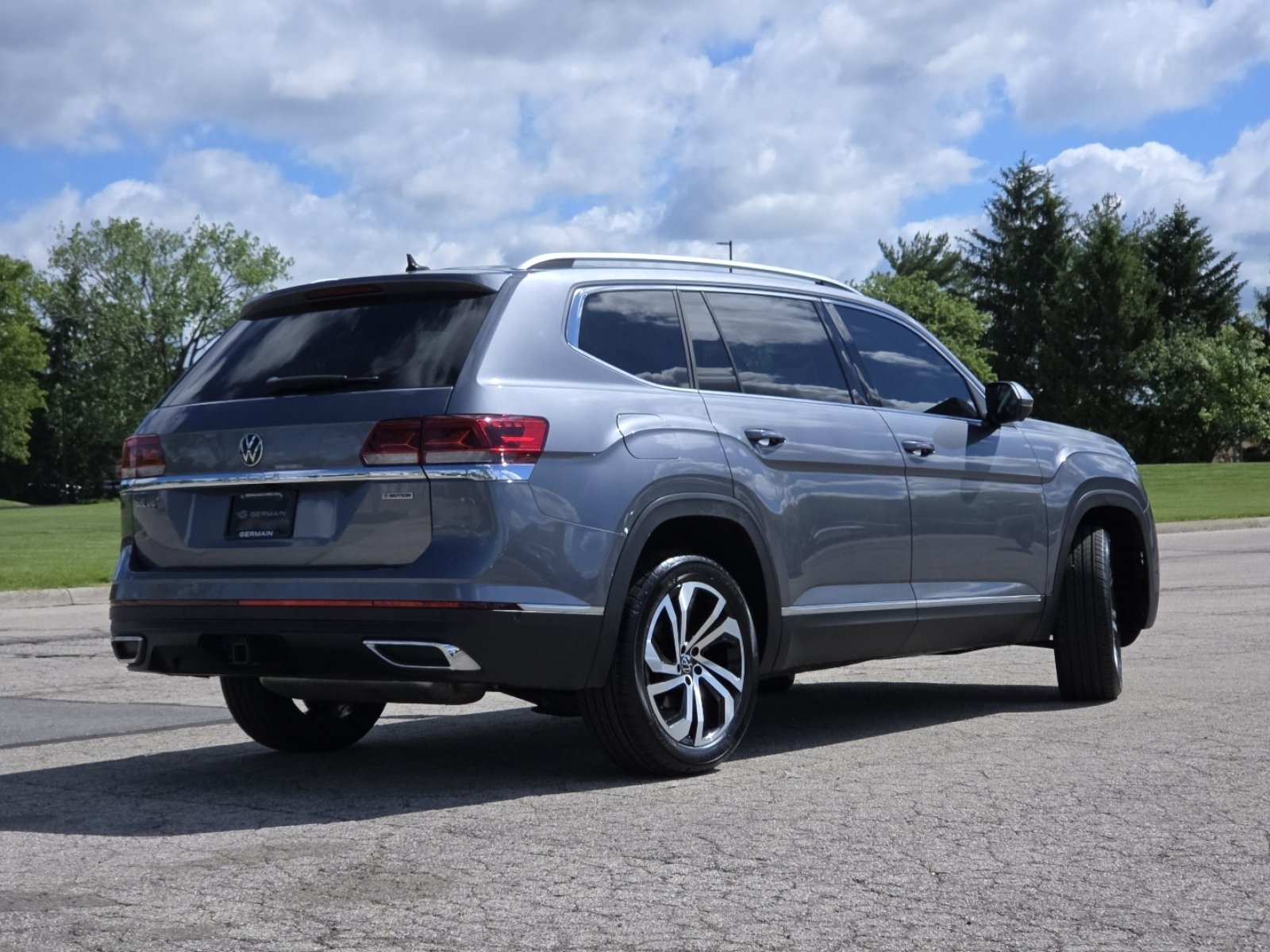 Used 2021 Volkswagen Atlas SEL Premium AWD/4WD image 23