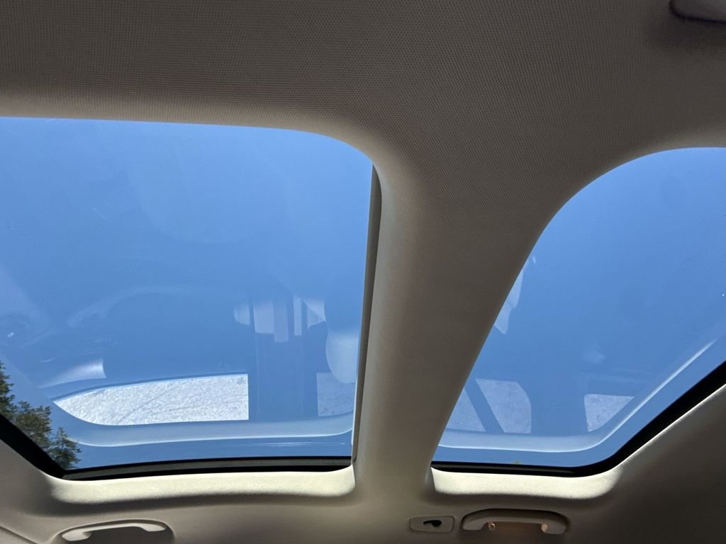 Used 2022 Mercedes-Benz GLC 300 4MATIC image 25