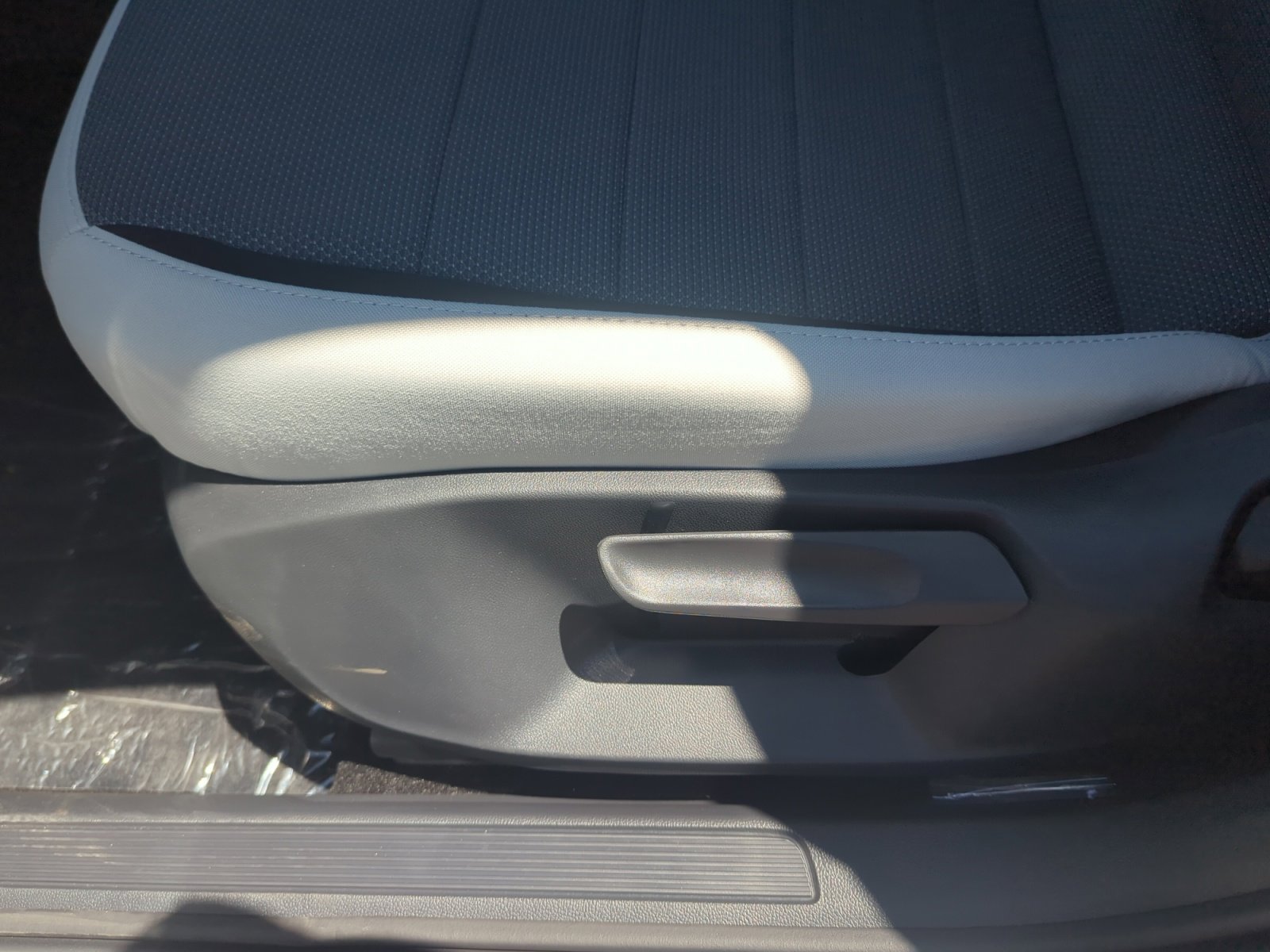 New 2025 Volkswagen Taos S image 14