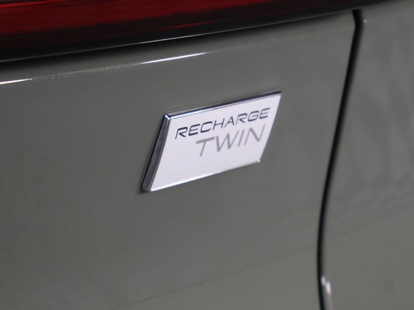 Used 2023 Volvo C40 P8 Recharge Plus w/ Protection Package Premier AWD/4WD image 20