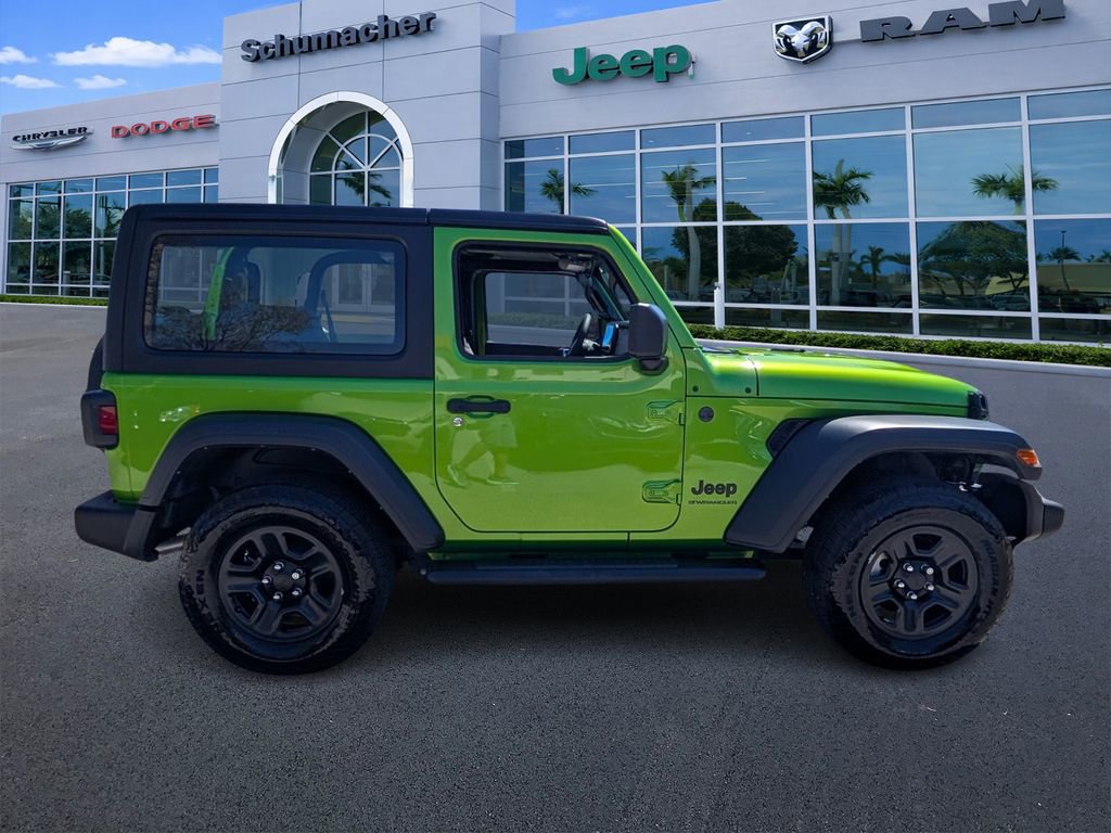 Used 2025 Jeep Wrangler Sport image 8