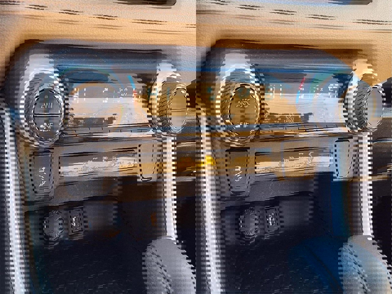 Used 2024 Toyota RAV4 LE image 19