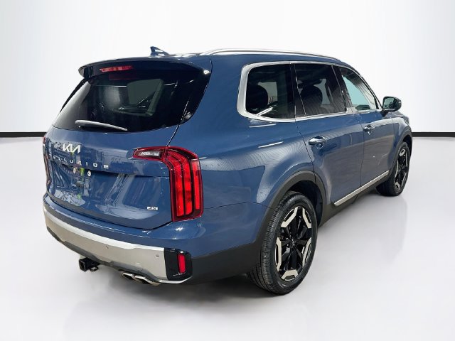 Certified 2023 Kia Telluride S w/ S Sunroof Package AWD/4WD image 7