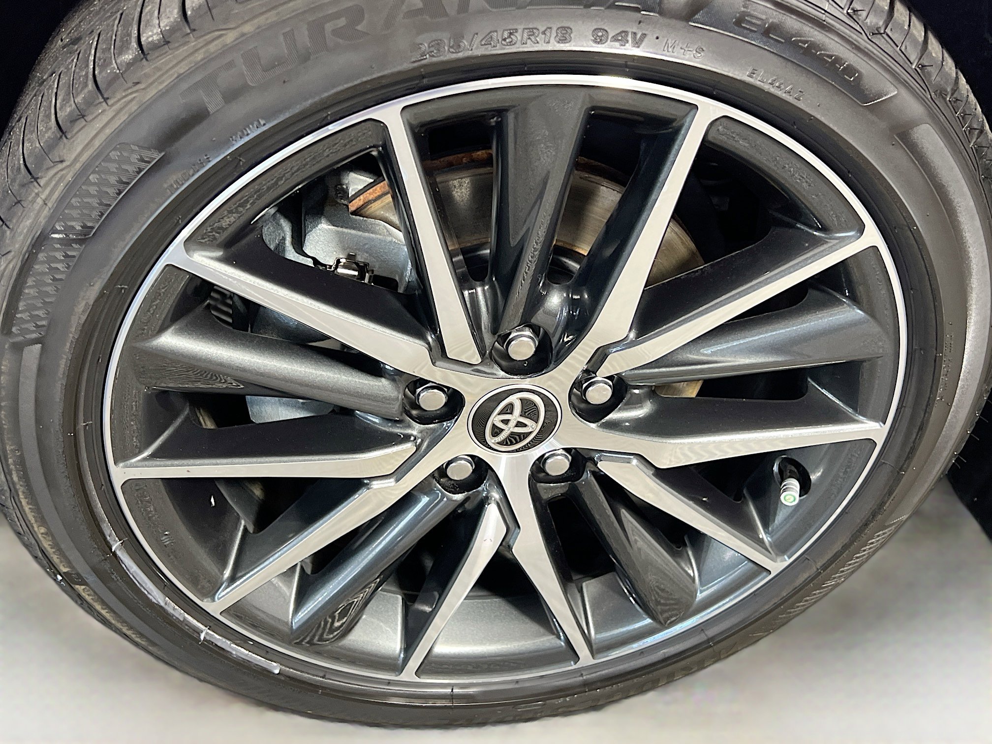 Used 2024 Toyota Camry XLE w/ Navigation Package image 14