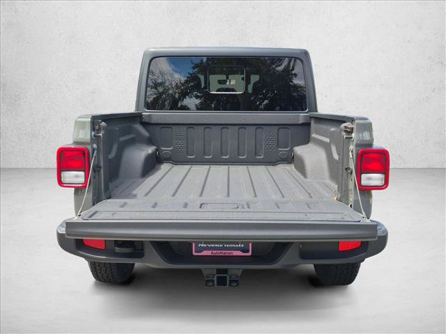Used 2023 Jeep Gladiator Sport AWD/4WD image 6