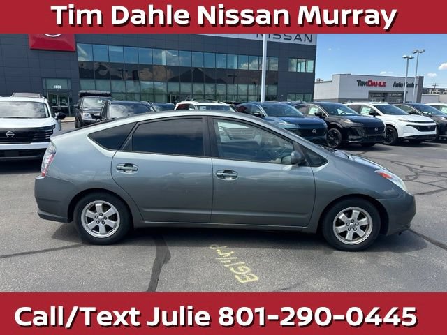 Used 2004 Toyota Prius w/ Pkg 7 FWD image 13