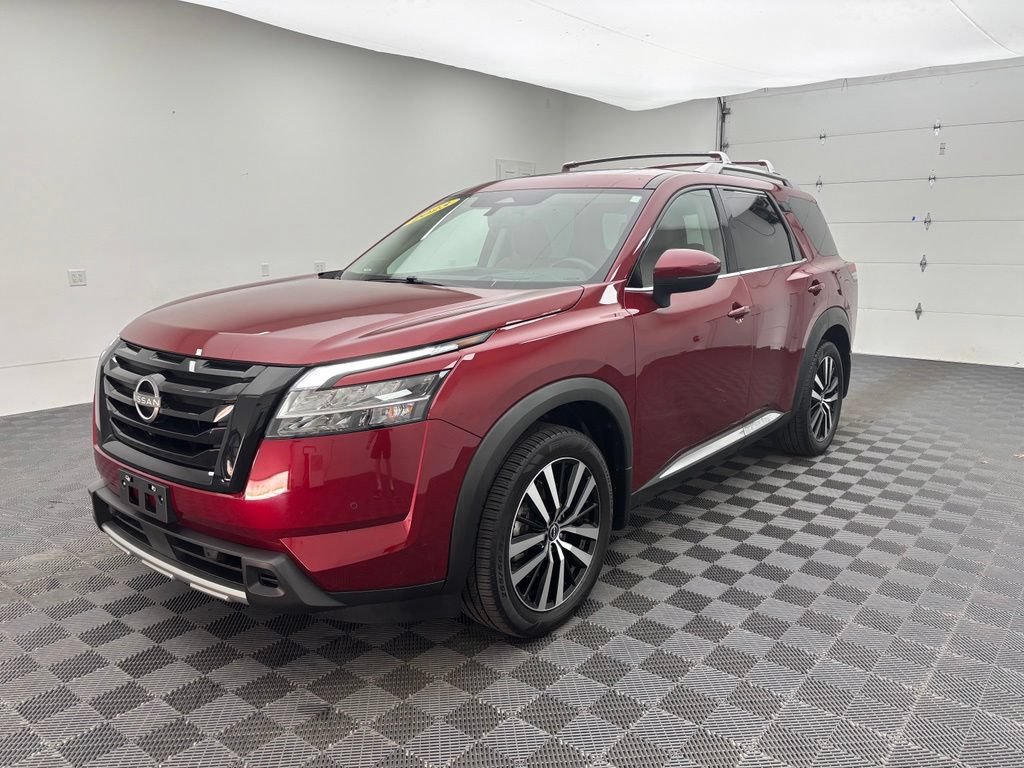 Used 2023 Nissan Pathfinder Platinum AWD/4WD image 14