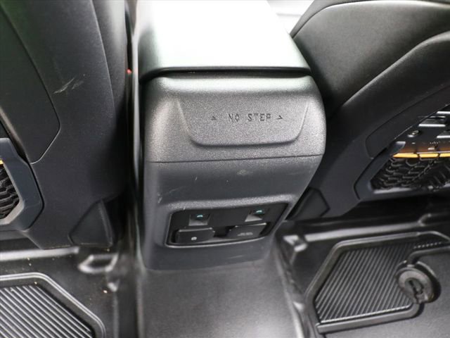 Used 2021 Ford Bronco Badlands image 15