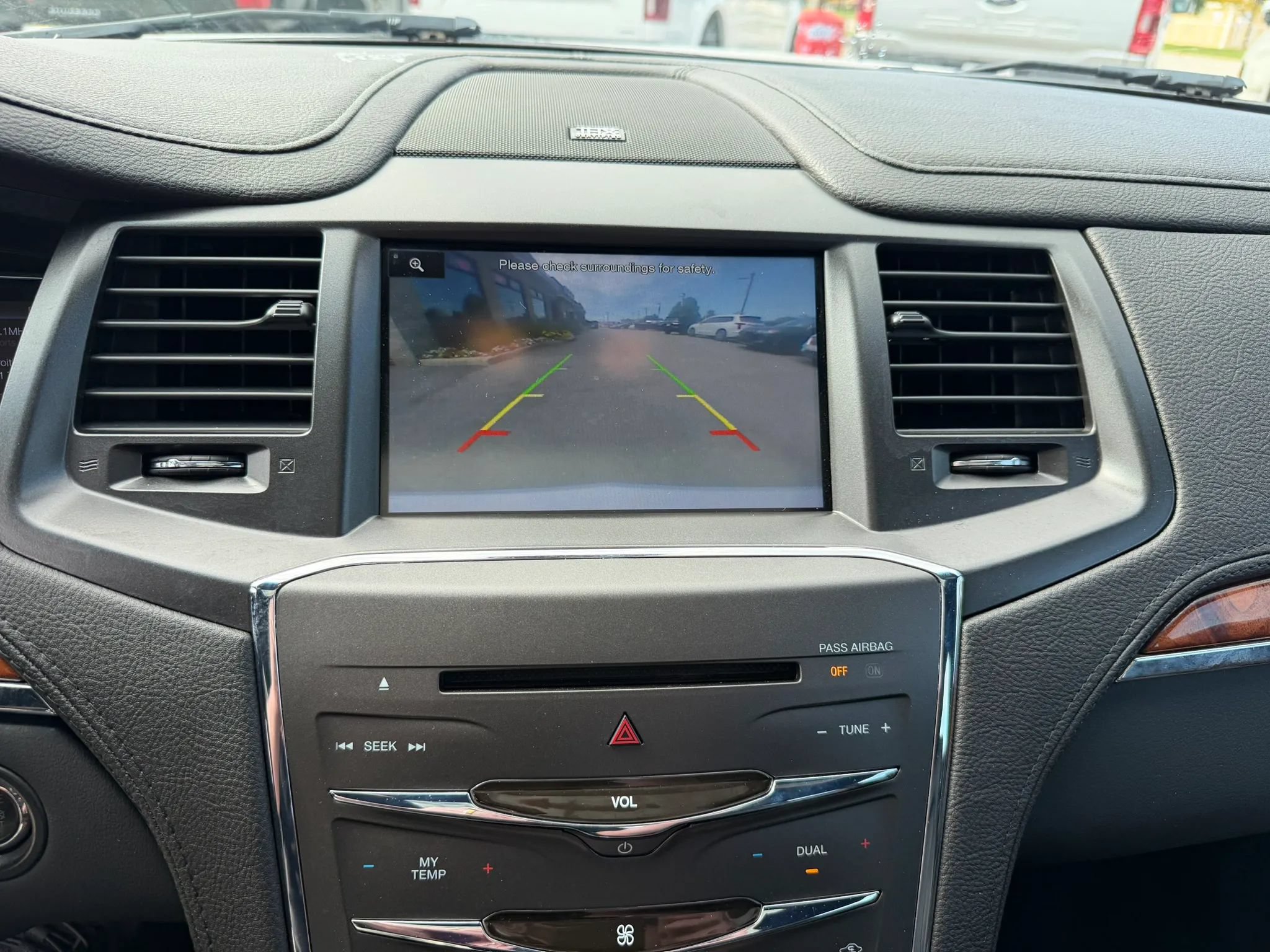 Used 2013 Lincoln MKS AWD image 18