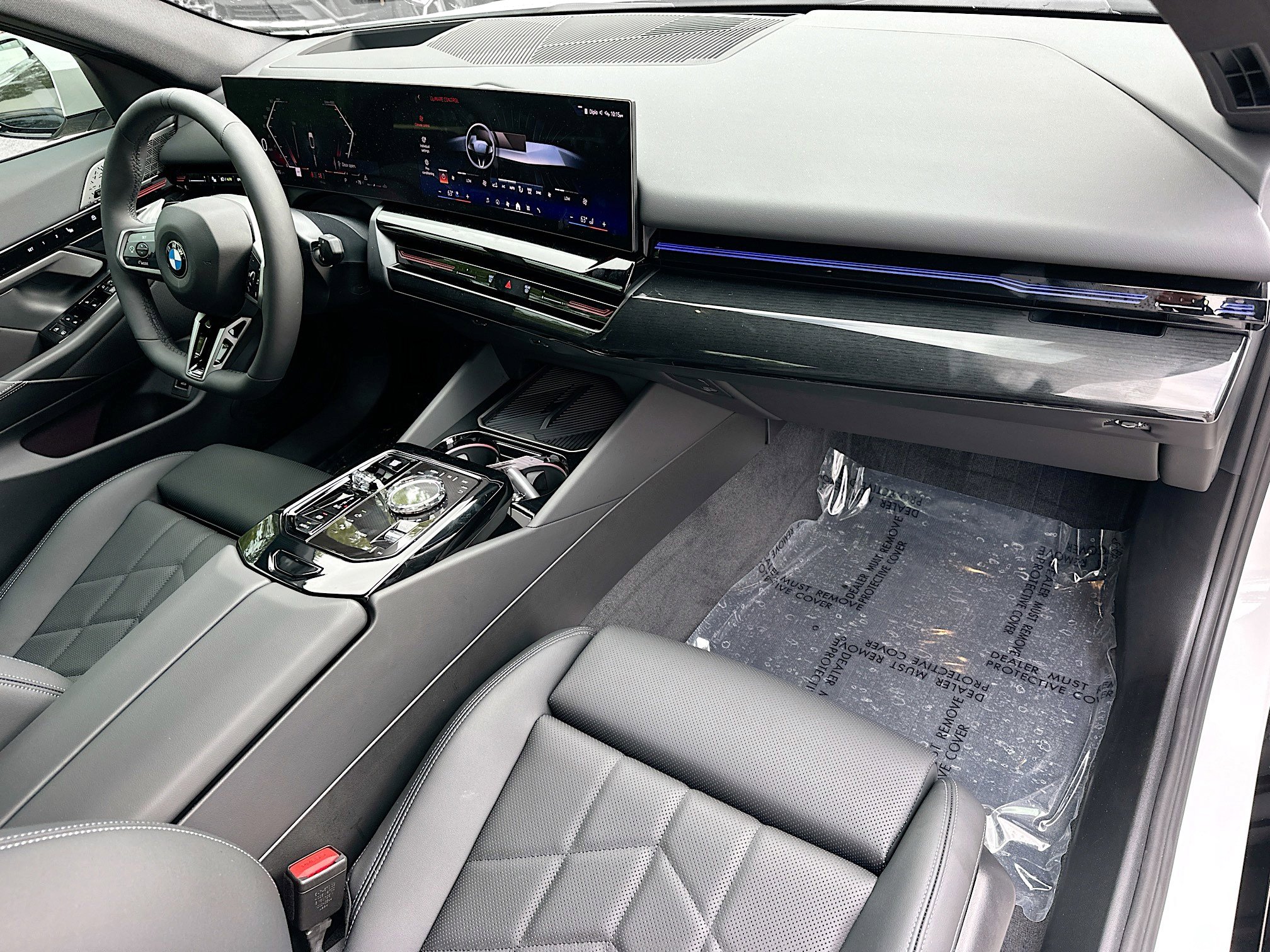 Used 2026 BMW 530i xDrive w/ Executive Package image 34