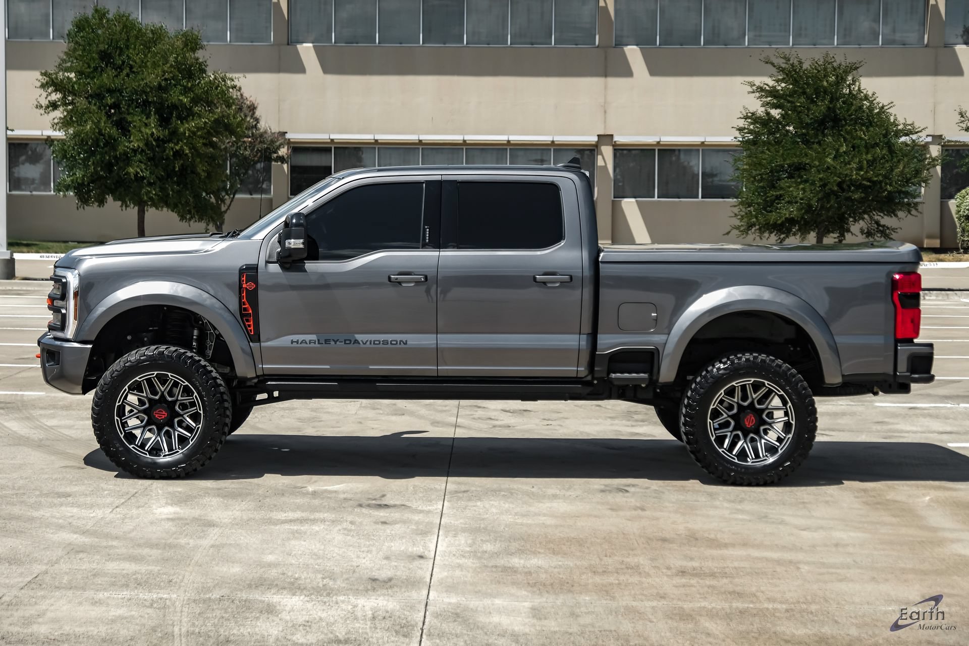 Used 2024 Ford F250 Lariat w/ Lariat Ultimate Package AWD/4WD image 8