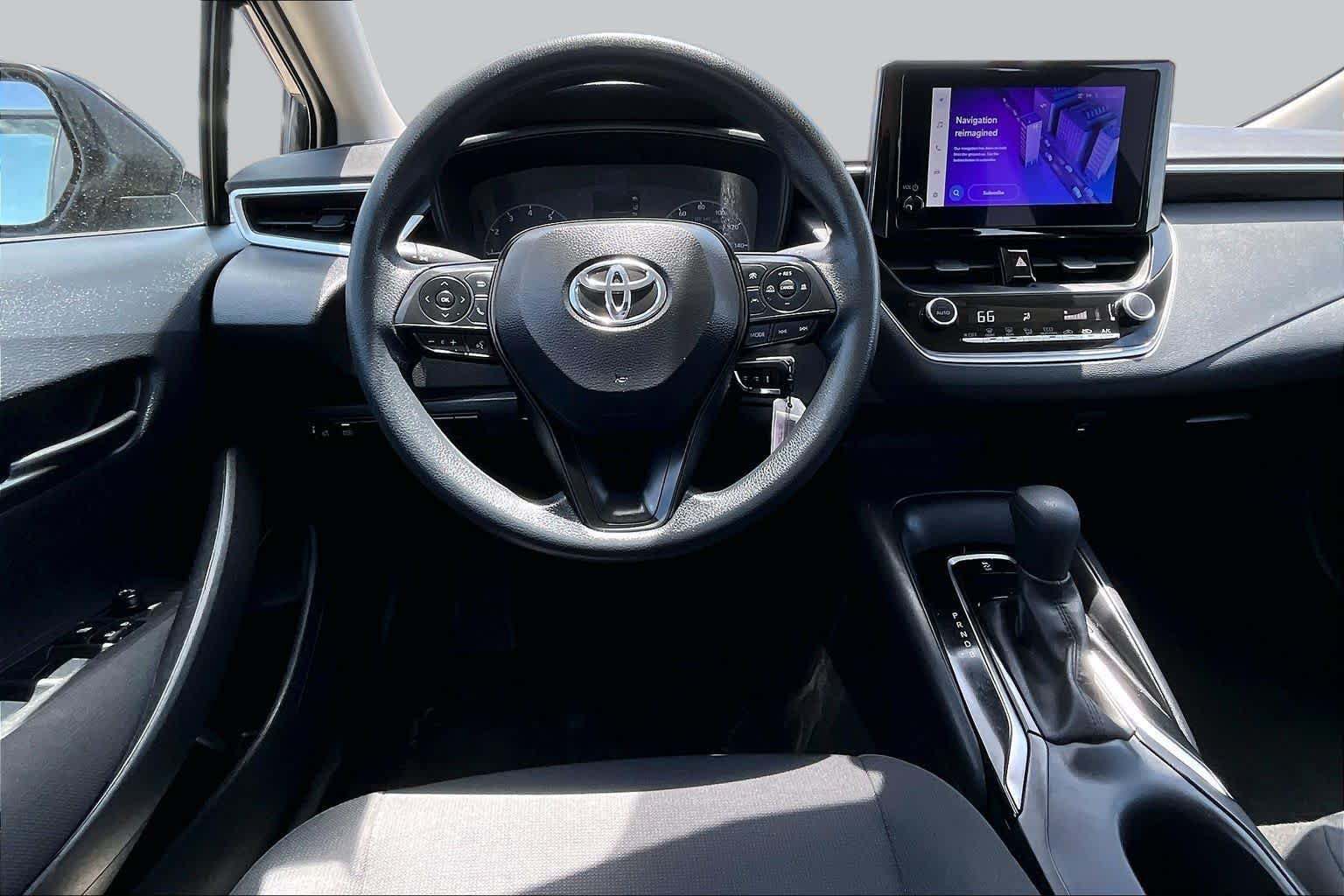 Used 2024 Toyota Corolla LE FWD image 6