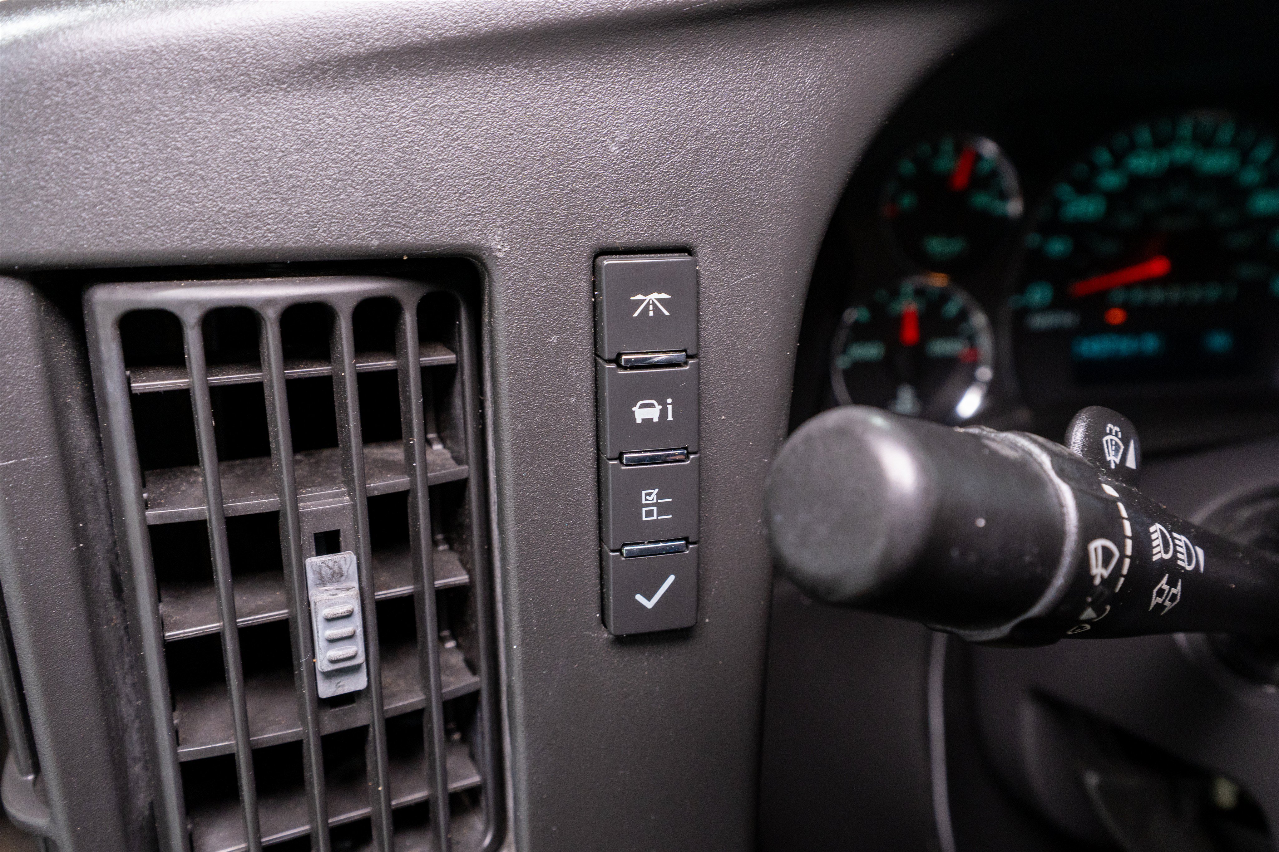 Used 2008 Chevrolet Express 1500 w/ Power Package RWD image 22