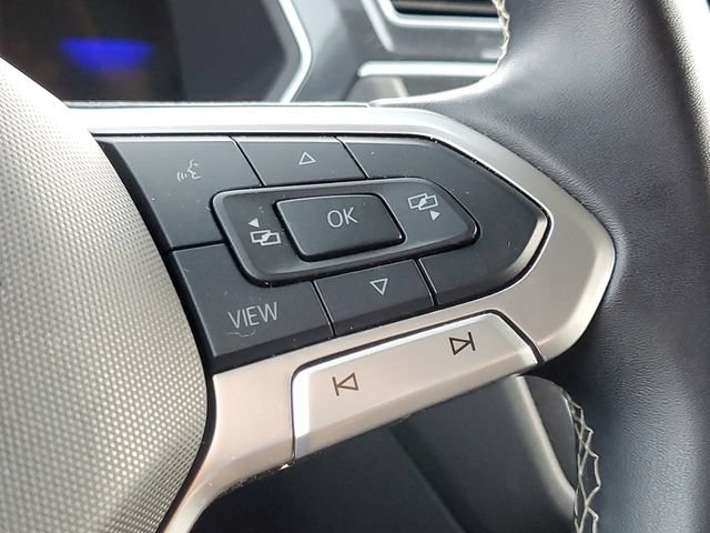 Used 2024 Volkswagen Tiguan SE AWD/4WD image 14