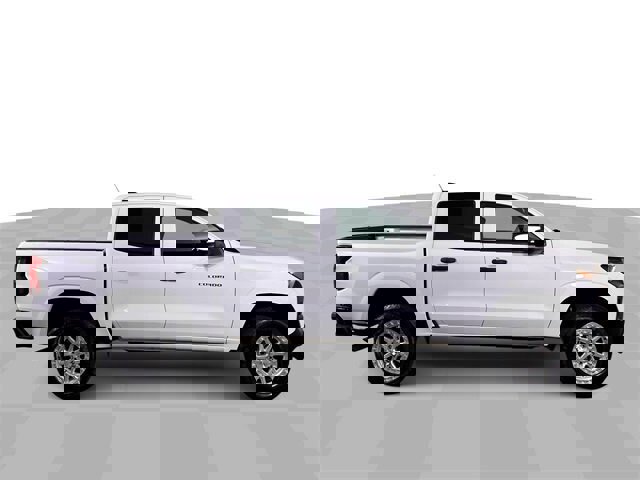 Used 2024 Chevrolet Colorado W/T image 9