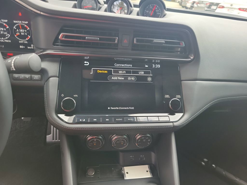 Used 2024 Nissan Z Performance w/ Floor Mat Package image 21