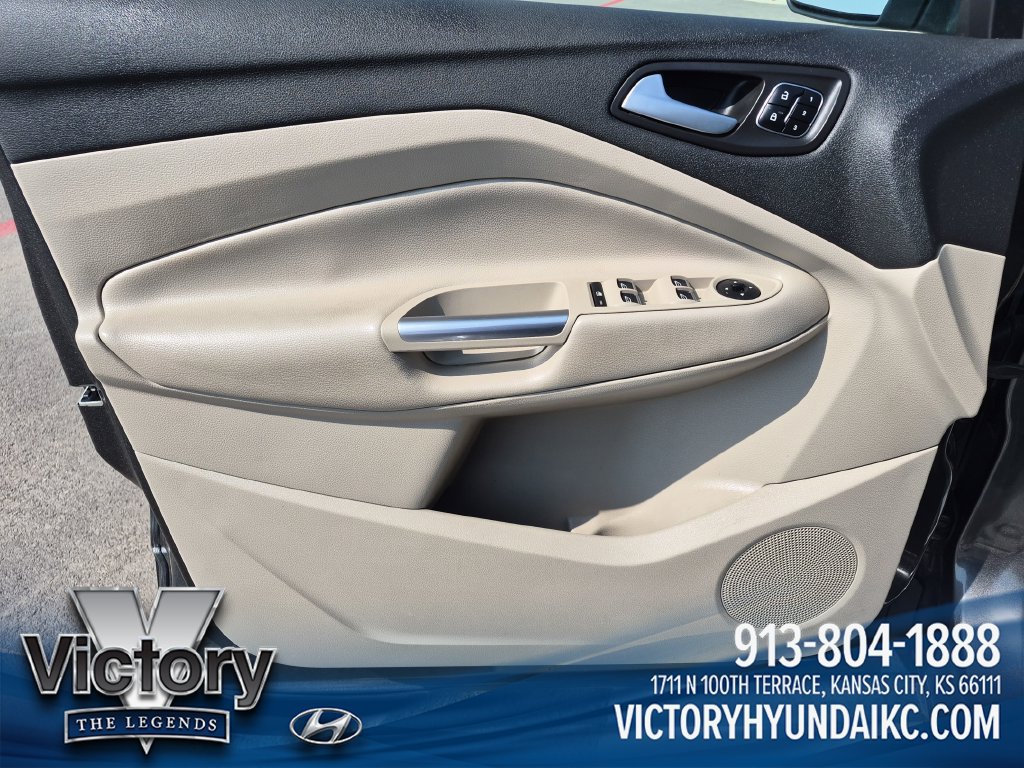 Used 2017 Ford Escape Titanium AWD/4WD image 12