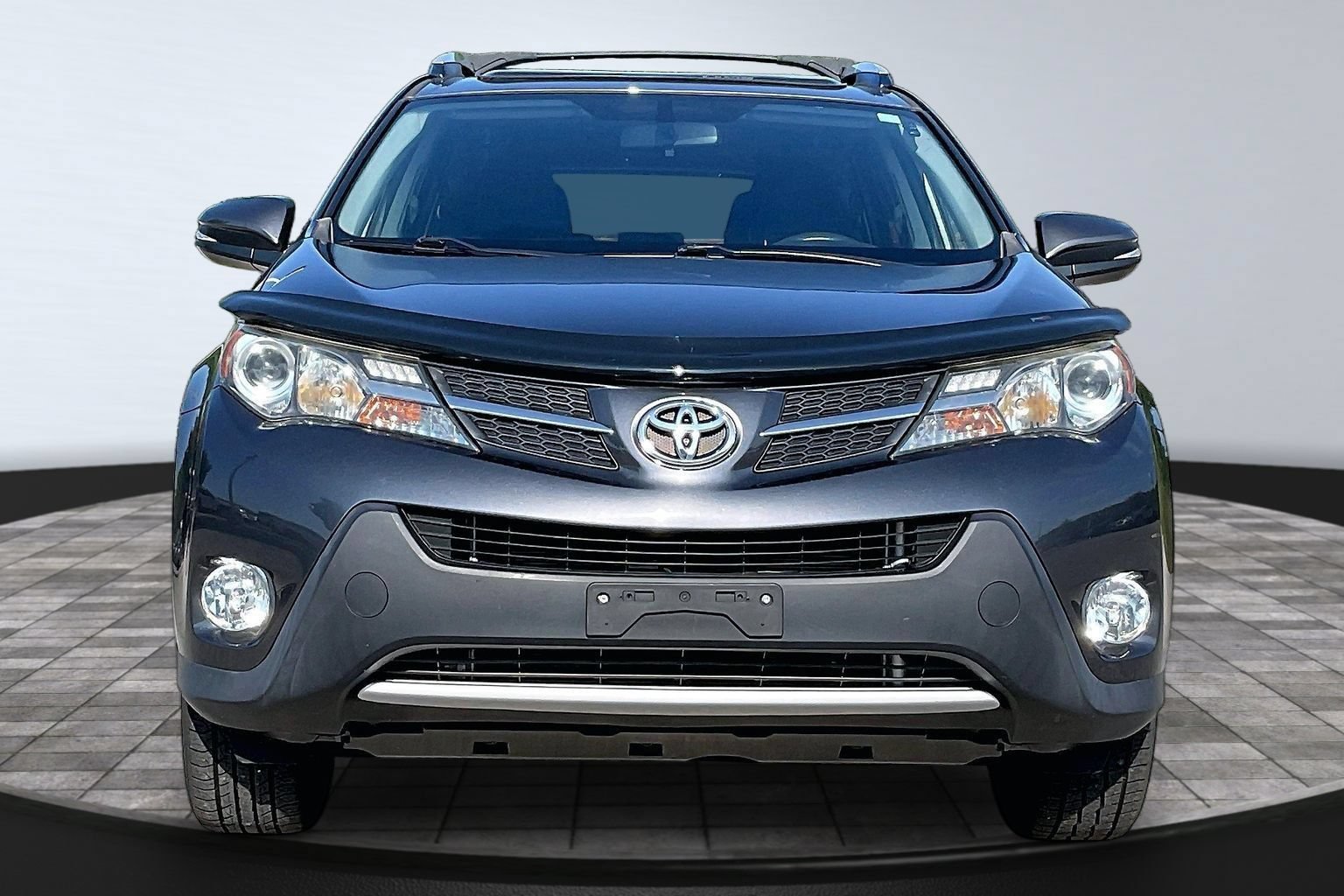Used 2015 Toyota RAV4 XLE AWD/4WD image 3