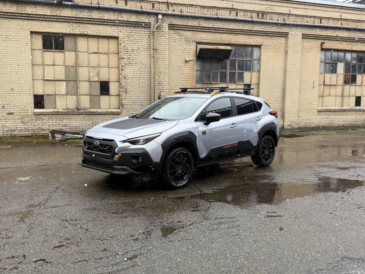 Used 2024 Subaru Crosstrek 2.5i Wilderness image 2