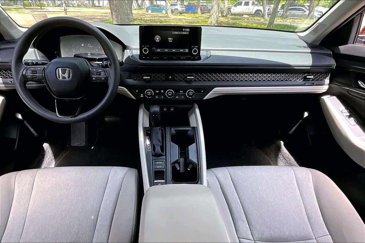 Used 2024 Honda Accord EX image 7