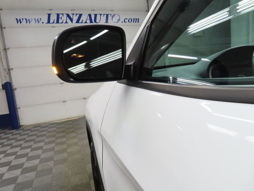 Used 2018 Jeep Cherokee Limited w/ High Altitude Package image 60