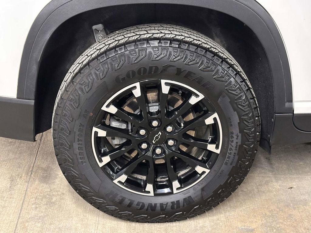 Used 2024 Chevrolet Traverse Z71 image 12