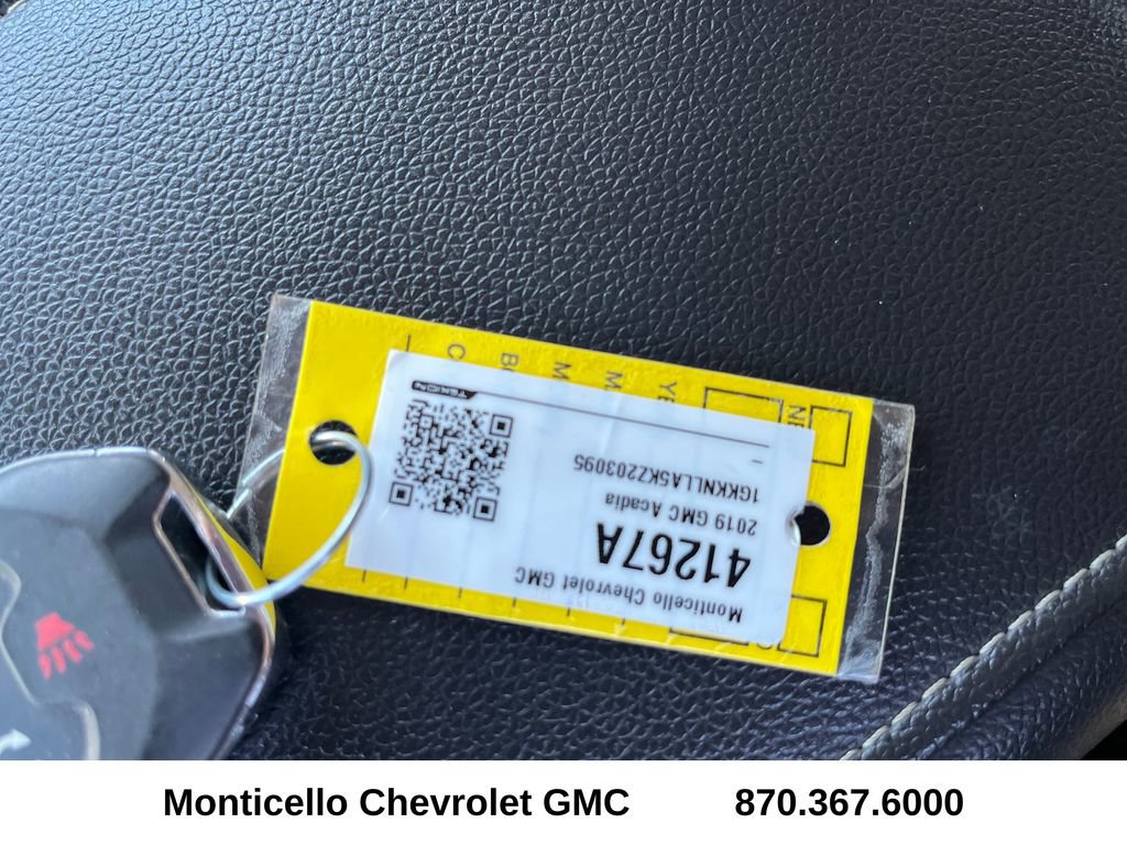 Used 2019 GMC Acadia SLE image 28