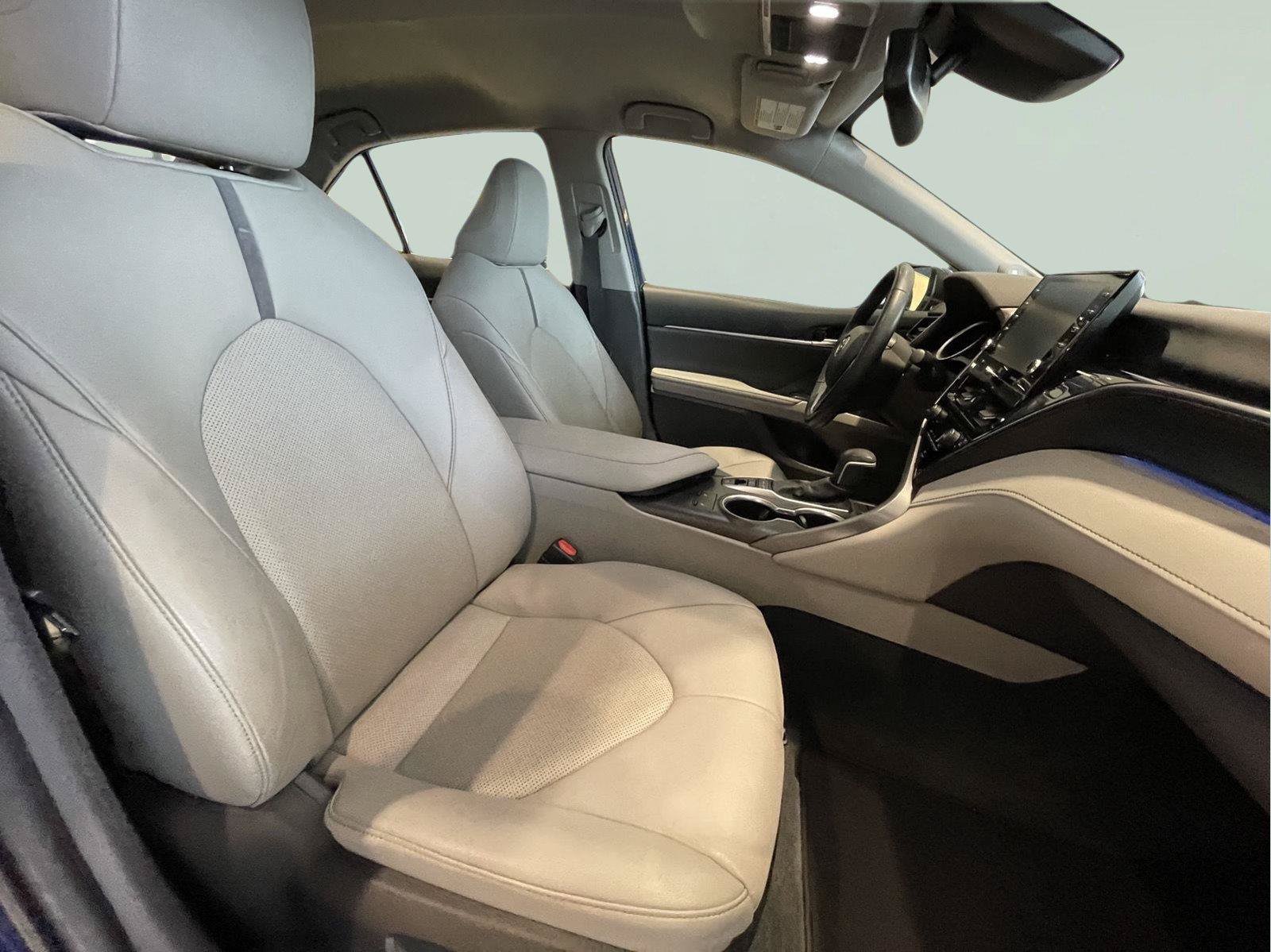 Used 2023 Toyota Camry XLE w/ Navigation Package FWD image 26