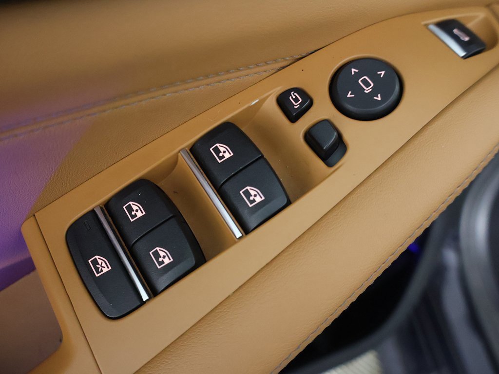 Used 2024 BMW X5 xDrive40i w/ M Sport Package image 38