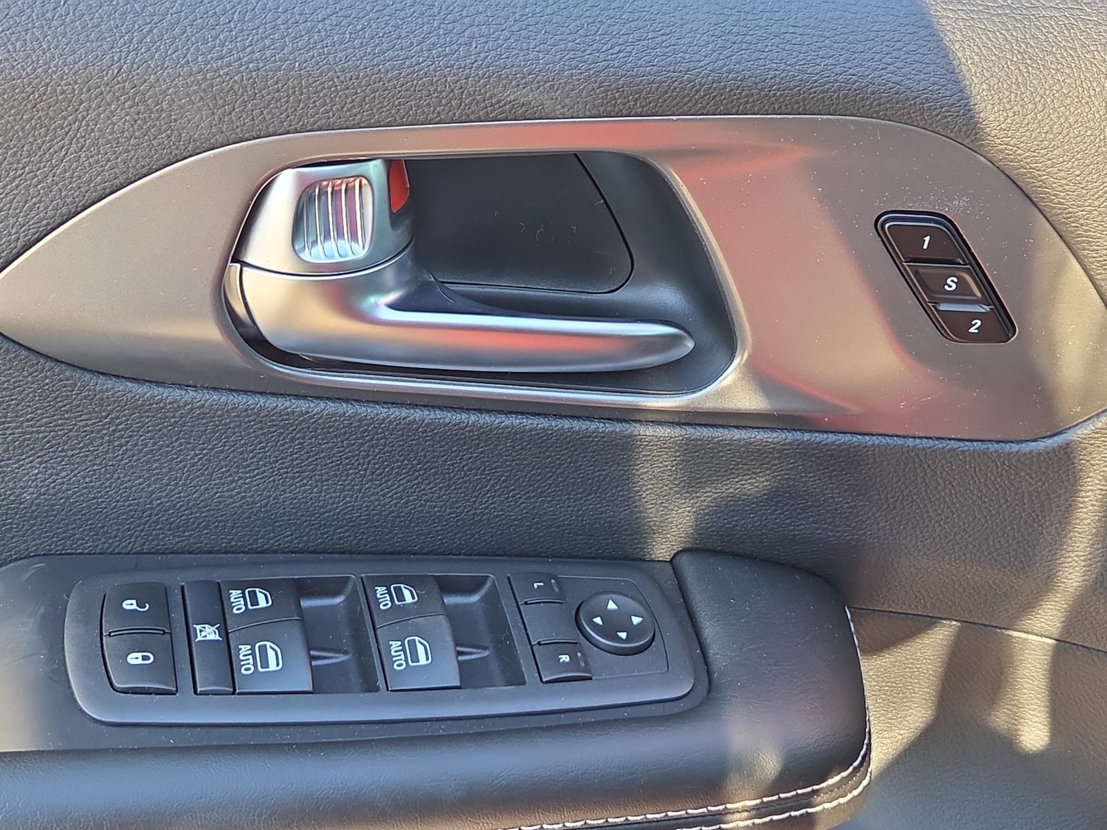 New 2026 Chrysler Pacifica Select w/ S Appearance Package image 14