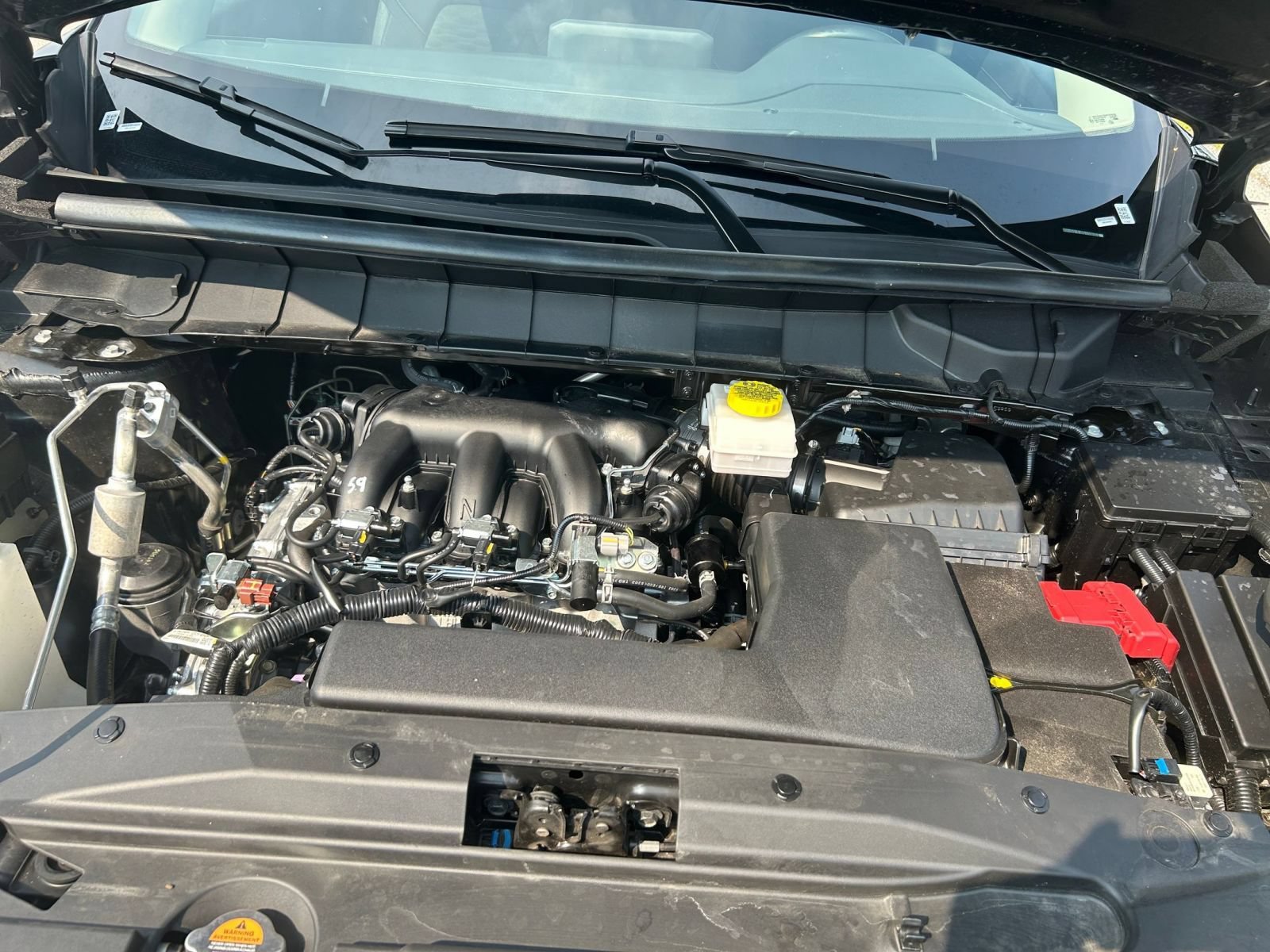 Used 2025 Nissan Pathfinder SV FWD image 28