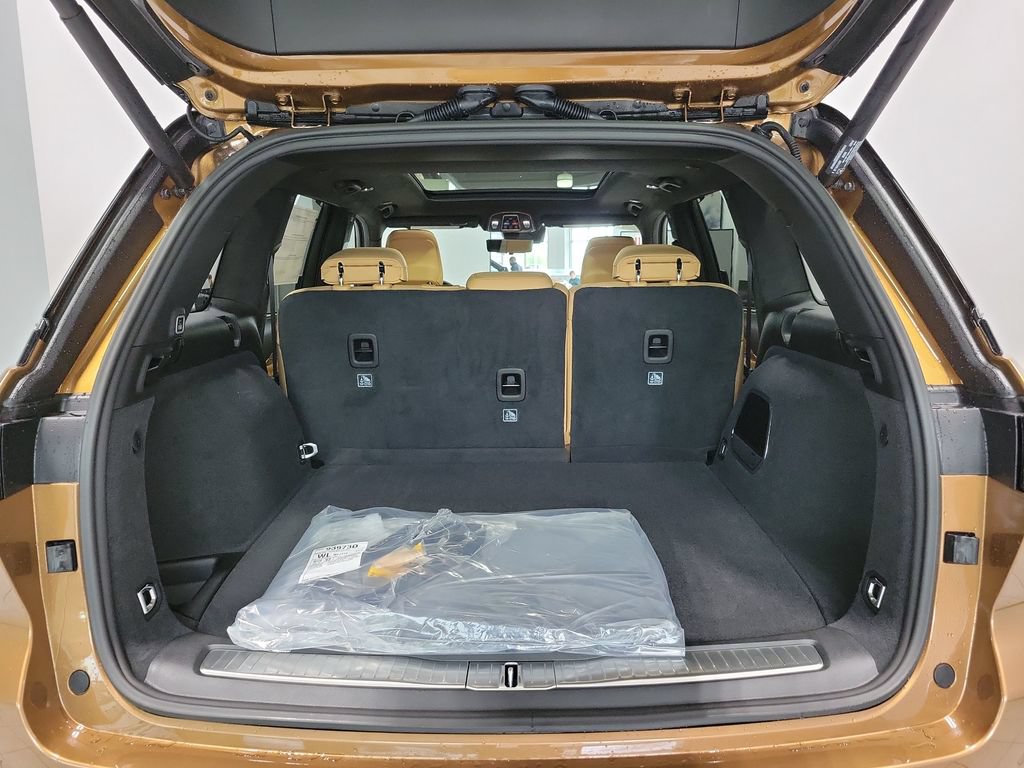 New 2026 Jeep Grand Cherokee Summit AWD/4WD image 8