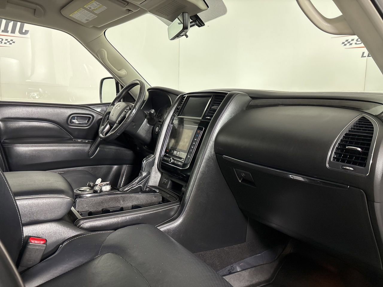 Used 2021 INFINITI QX80 Luxe image 34