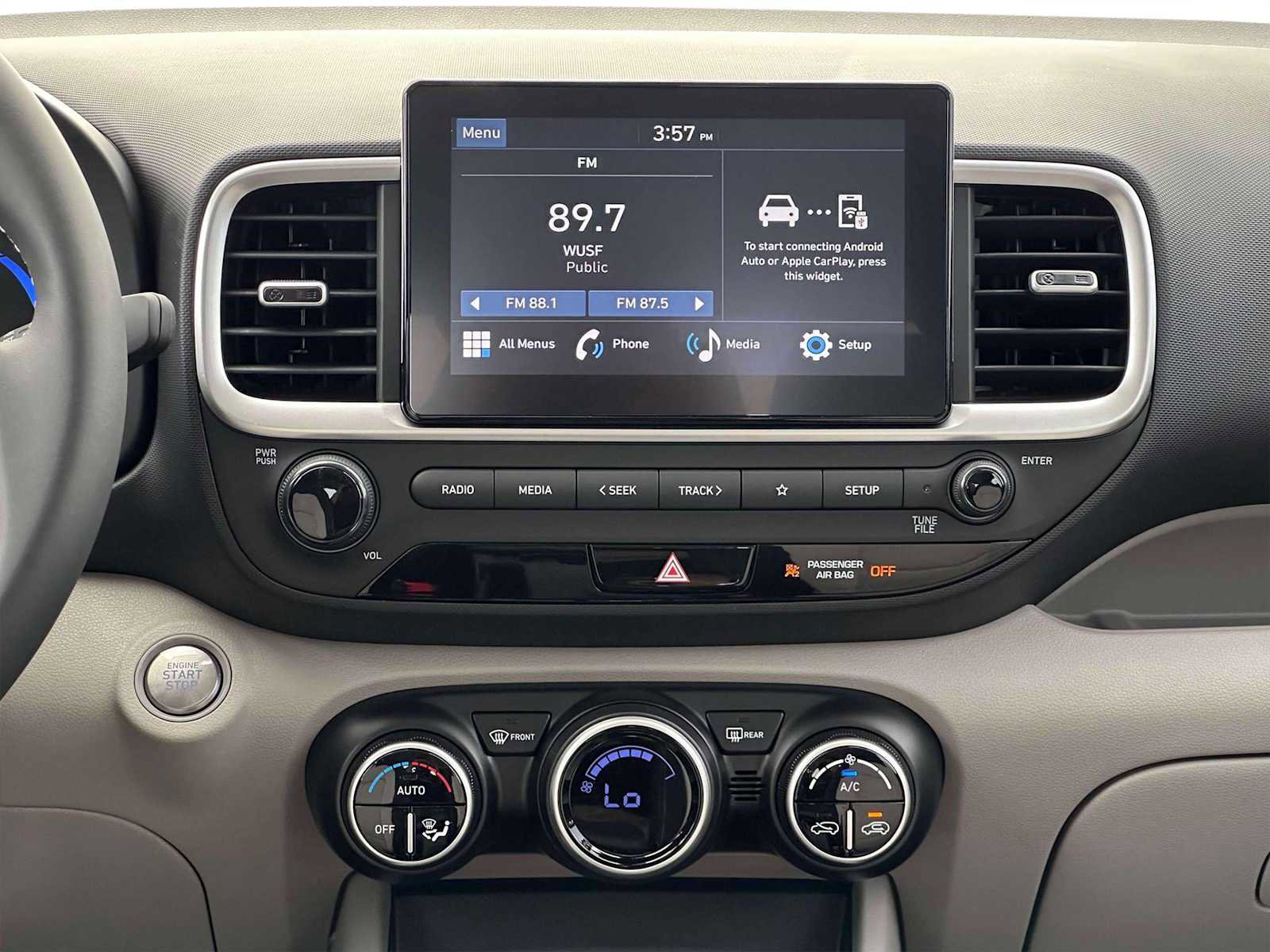 New 2025 Hyundai Venue SEL image 15