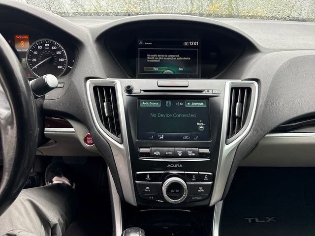 Used 2015 Acura TLX FWD image 23
