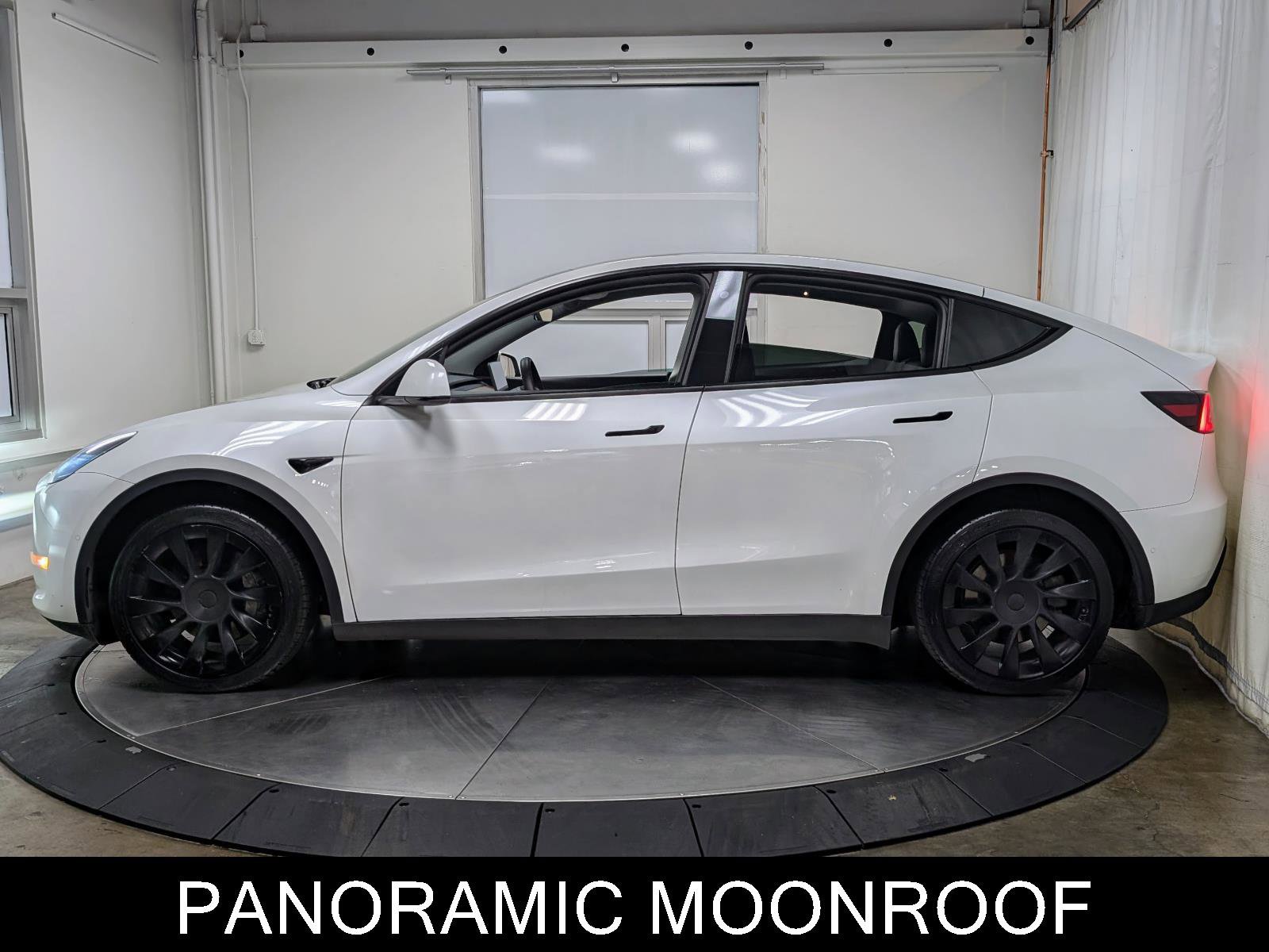 Used 2020 Tesla Model Y Long Range image 5