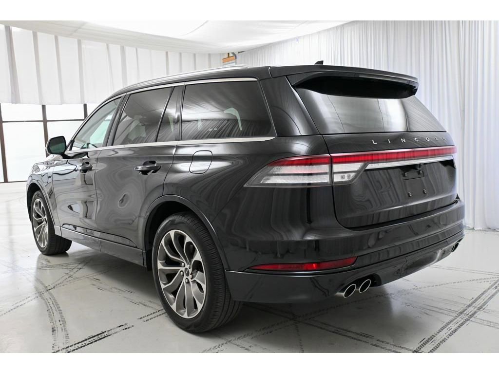 Used 2023 Lincoln Aviator Grand Touring w/ Equipment Group 301A AWD/4WD image 5