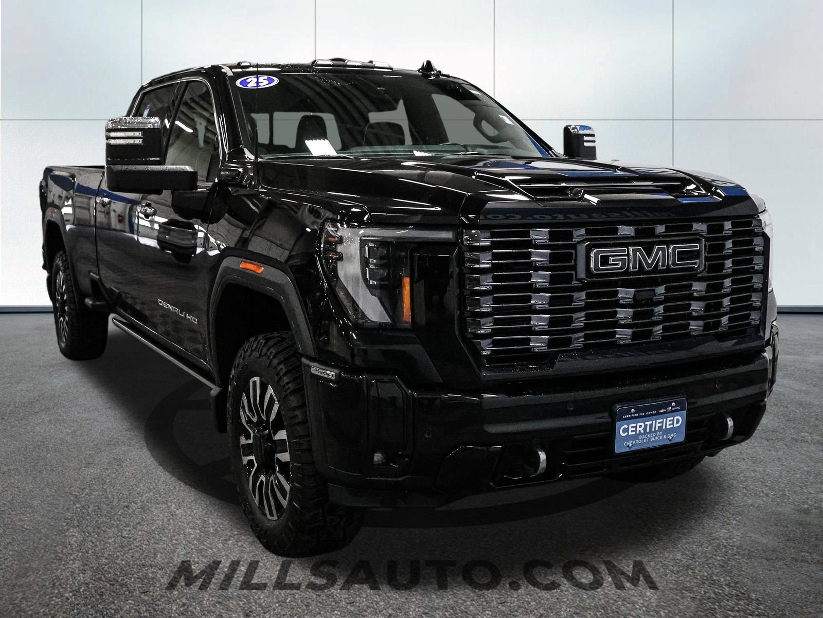 Certified 2025 GMC Sierra 2500 Denali Ultimate AWD/4WD image 11