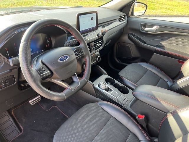 Used 2023 Ford Escape ST-Line image 18